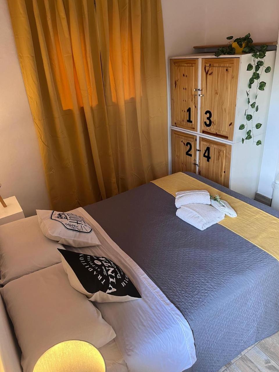 Mora Hostel メンドーサ エクステリア 写真